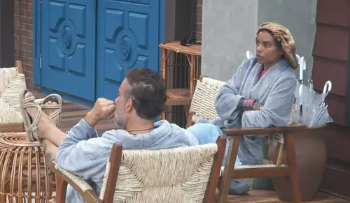 
					A Fazenda 17: Kathy aconselha Fabiano e fala de vida sexual de Duda
				
				