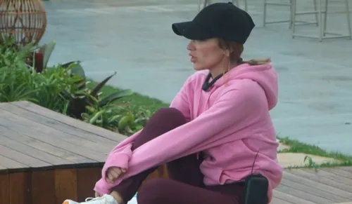 
					A Fazenda 17: Maria detona Davi Brito após briga de Tamires e Rayane
				
				