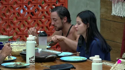 
					A Fazenda 17: Mesquita critica Dudu ao fazer comparação com Matheus
				
				