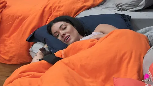 
					A Fazenda 17: Rayane revela que se machucou de verdade em briga
				
				