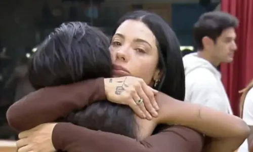 
					A Fazenda 17: Rayane tem trégua e defende Carol após briga com Gui
				
				