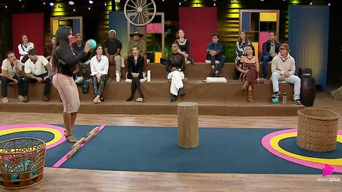 
					A Fazenda 17: Record aposta em jogo para 'acalmar ânimos' e web detona
				
				