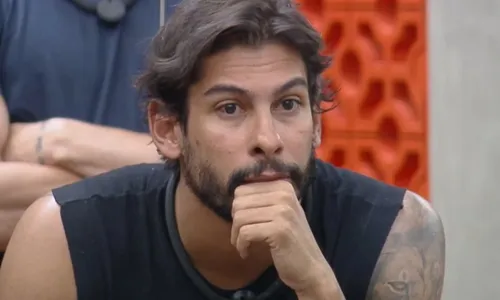 
					A Fazenda 17: Record é acusada de manipulação após atitude com Shia
				
				