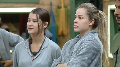 
					A Fazenda 17: Saory briga com aliada e rompe relação: 'Me irritando'
				
				