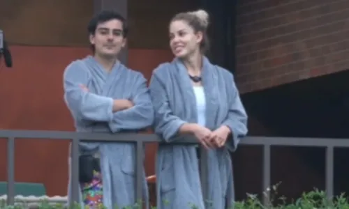 
					A Fazenda 17: Saory cita Marcello Novaes e irrita Dudu Camargo; VÍDEO
				
				