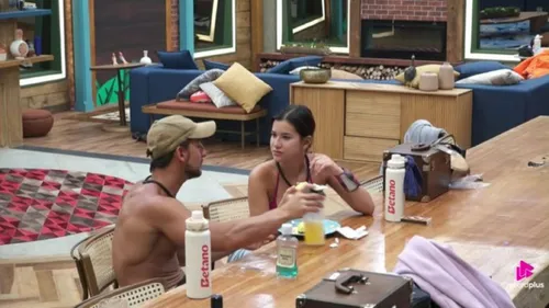 
					A Fazenda 17: Saory revela plano de vingança contra Duda e Mesquita
				
				