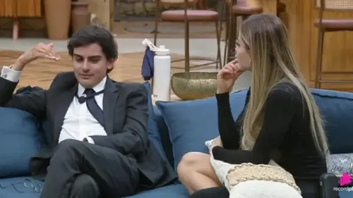 
					A Fazenda 17: Dudu se revolta com Fabiano após atitude: 'Hipócrita'
				
				