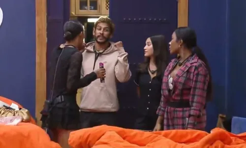 
					A Fazenda 17: Shia é pego na mentira e ameaça rivais: 'Vou acabar'
				
				