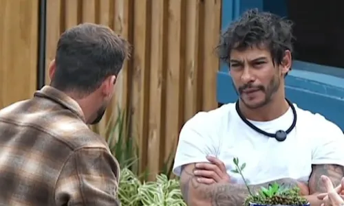 
					A Fazenda 17: Shia entra em briga com aliado e decide alvo
				
				