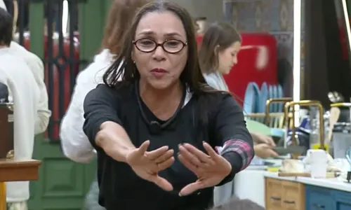 
					A Fazenda 17: Yoná cai no choro e faz grave acusação: 'Proibindo'
				
				