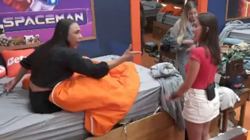 
					A Fazenda: Yoná e Tamires expõem Duda e alertam para possível traição
				
				