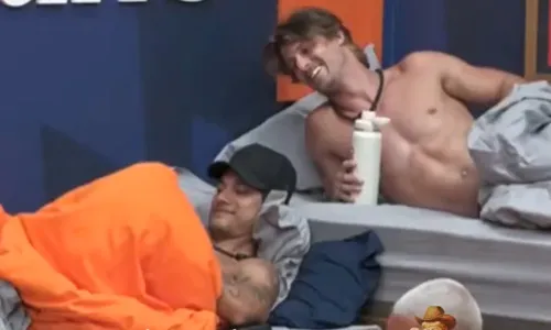 
					A Fazenda: Walério revela momento íntimo com Will embaixo dos lençóis
				
				