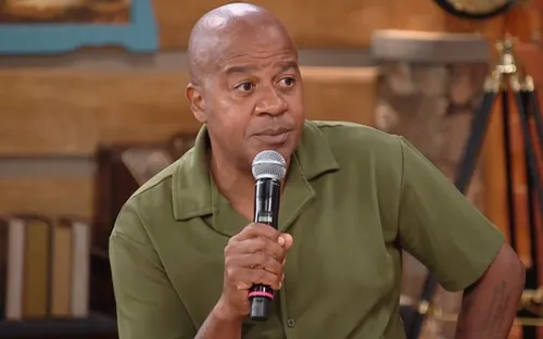 
					A Fazenda 17: eliminado, Toninho Tornado se choca e ataca Dudu Camargo
				
				