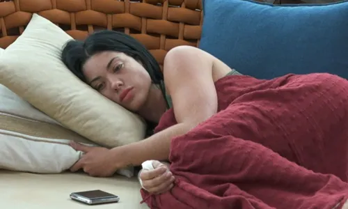 
					A Fazenda 17: Rayane causa punição e Carol se revolta com atitude
				
				