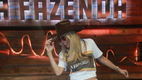 
					A Fazenda 17: vaza 1⁠ª foto dos participantes e dois são identificados
				
				