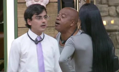 
					A Fazenda 17: veja o momento em que Toninho empurra Dudu Camargo
				
				