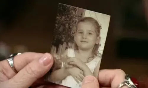 
					A Fazenda 2025: quem é Duda Wendling, atriz de novelas da Globo e SBT
				
				