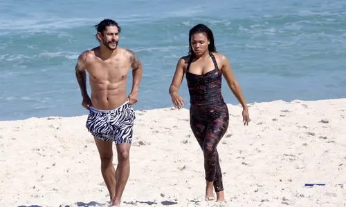 
					A Fazenda 2025: quem é Shia, ex-marido polêmico de Lidi Lisboa
				
				