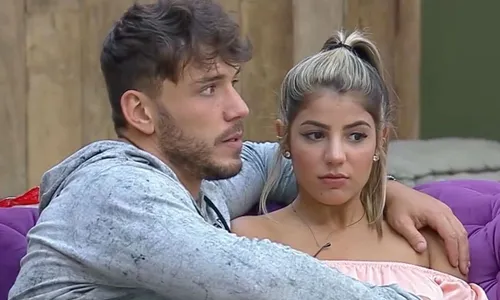 
					A Fazenda: 8 famosos que traíram durante confinamento no reality show
				
				