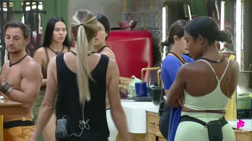 
					Rayane Figliuzzi processa Saory Cardoso por falas em 'A Fazenda 17'
				
				