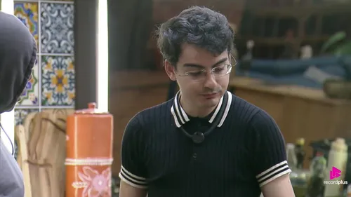 
					A Fazenda: Dudu e Tamires tomam medida desesperada para fugir de Roça
				
				