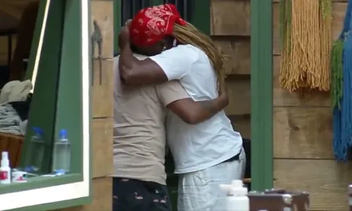 
					A Fazenda: Créo pede dinheiro emprestado para ajudar mãe após expulsão
				
				