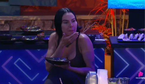 
					A Fazenda 17: Yoná coloca plano em ação para trair grupo e revela voto
				
				