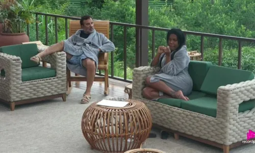 
					A Fazenda 17: Saory cita Marcello Novaes e irrita Dudu Camargo; VÍDEO
				
				