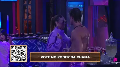 
					A Fazenda: ex-marido de Maria, Menandro se irrita com beijo em Matheus
				
				