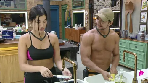 
					A Fazenda 17: Toninho e Creo expõem farsa em namoro de Duda e Mesquita
				
				