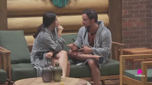 
					A Fazenda 17: Saory planeja casamento com Dudu com prêmio: 'Golpe'
				
				