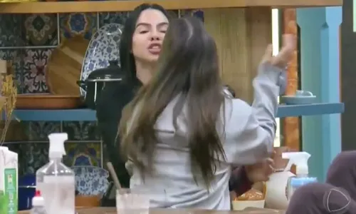 
					A Fazenda: Record nega agressão de Tamires e web convoca Sheherazade
				
				