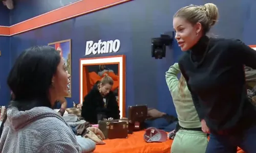 
					A Fazenda: Saory briga com Rayane e revive polêmica: 'Estelionatinha'
				
				