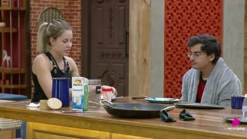 
					A Fazenda: Saory faz acusação inesperada contra Mesquita e web reage
				
				