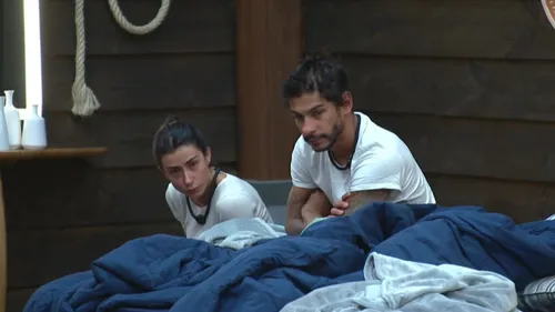 
					A Fazenda: Shia não aceita Paiol e culpa relacionamento com Michelle
				
				