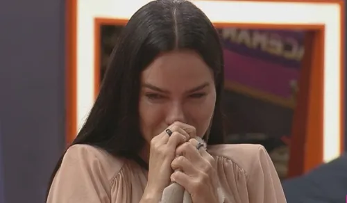 
					A Fazenda: Tamires pôs surpresa na mala de Gaby Spanic após expulsão
				
				