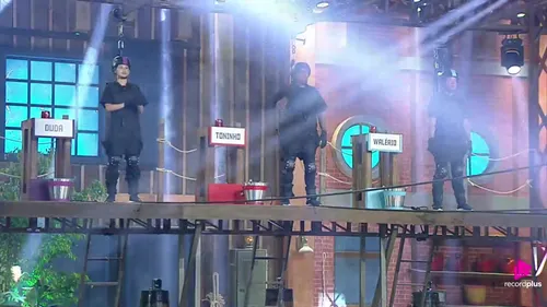 
					A Fazenda: Fabiano vence última Prova de Fogo; veja quem está na baia
				
				