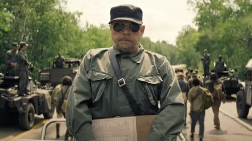 
					A Longa Marcha: Caminhe ou Morra: filme adapta livro de Stephen King
				
				