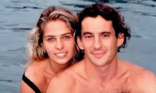 
					Galisteu expõe ferida no aniversário da morte de Senna: 'Foi pesado'
				
				