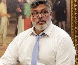 
				
					Alexandre Frota é cotado para 'A Fazenda 17' após ‘acerto de contas’
				
				