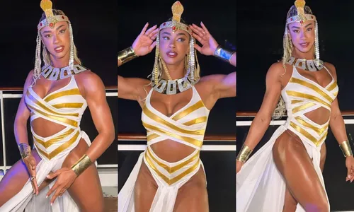 
					Aline Patriarca surge como Cleópatra em passeio de luxo e corpão choca
				
				