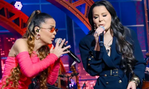 
					Maiara chora ao regravar música de Marília Mendonça em show; VÍDEO
				
				
