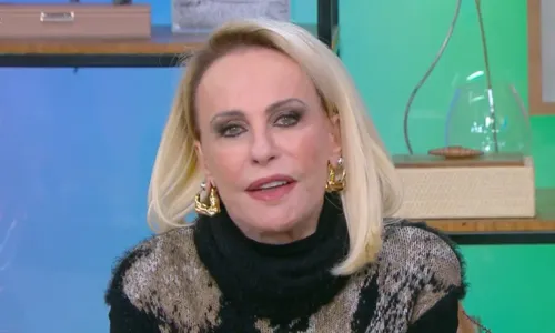 
				
					Ana Maria Braga cai no choro em retorno ao 'Mais Você'; veja vídeo
				
				