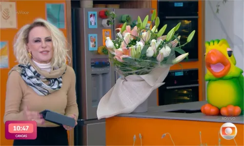 
					Ana Maria Braga é surpreendida com presente do marido ao vivo
				
				