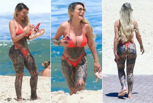 
					Andressa Urach ostenta biquíni fio-dental e exibe perna toda tatuada
				
				