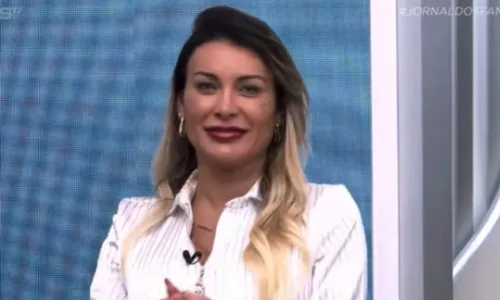 
					Andressa Urach anuncia vídeo íntimo com pai e ex-sogra: 'Incrível'
				
				