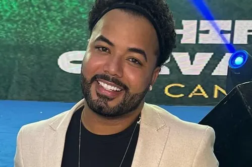 
					Ex-funcionários acusam Hytalo Santos de cárcere privado de menores
				
				