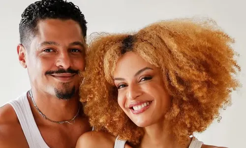 
					Atriz de Três Graças juntou dinheiro por 8 anos para transição sexual
				
				