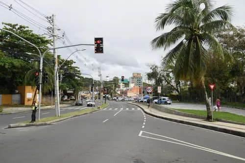 
					Avenida de Salvador é duplicada após obras de requalificação; confira
				
				