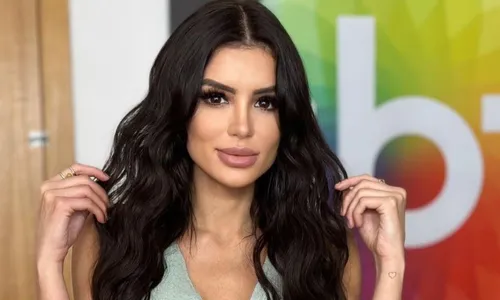 
					Apresentadora do SBT negocia saída para programa na Band; saiba quem
				
				